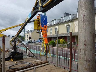 Mounting the new cycle  sign