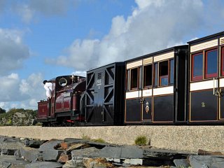 Palmerston leads the stock to Port