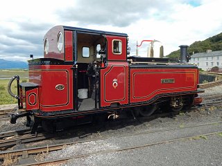 View of the cab area, note the lining on the toolbox