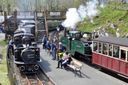 Double engines at Tan y Bwlch Double engines at Tan y Bwlch